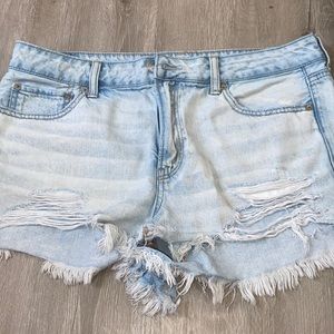 american eagle high waisted shorts!